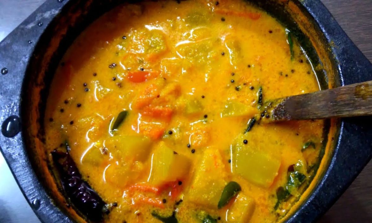 Special Ozhichu Curry Recipe