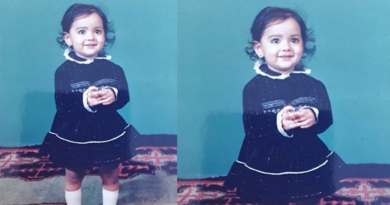 Celebrity Actress Childhood Photo Goes Viral